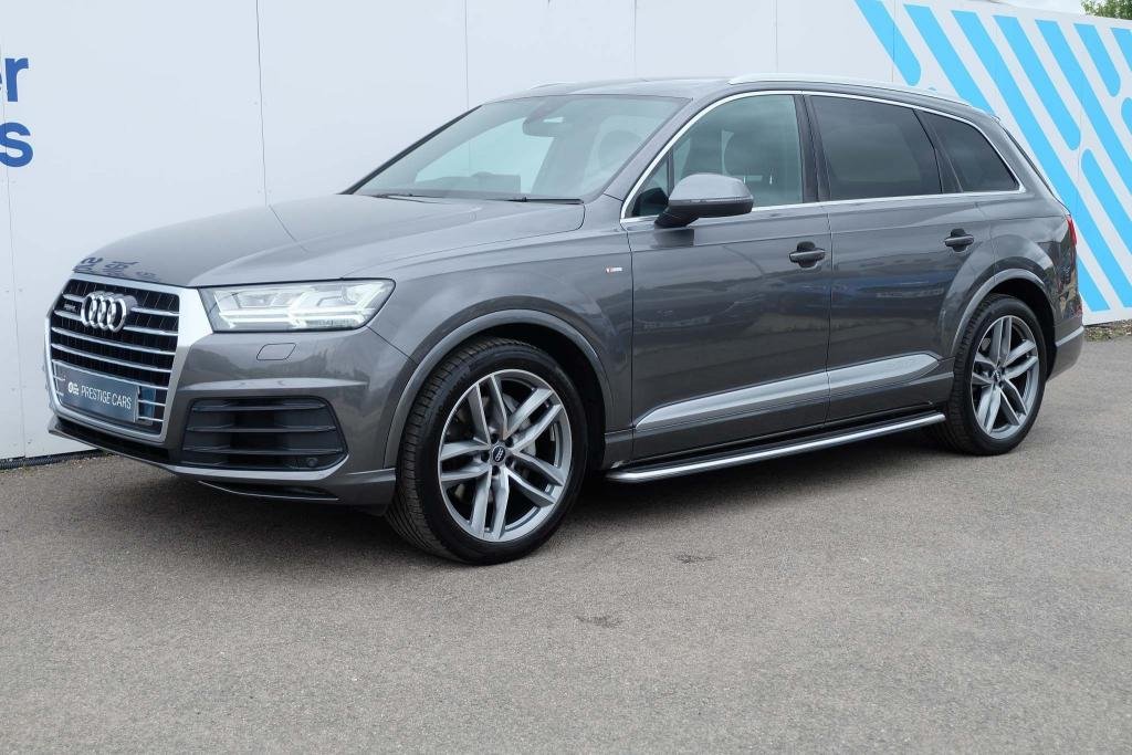 View our AUDI Q7