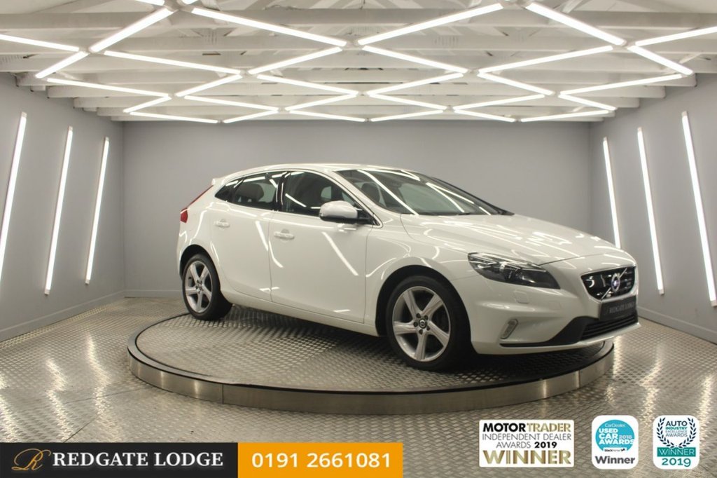 View our VOLVO V40