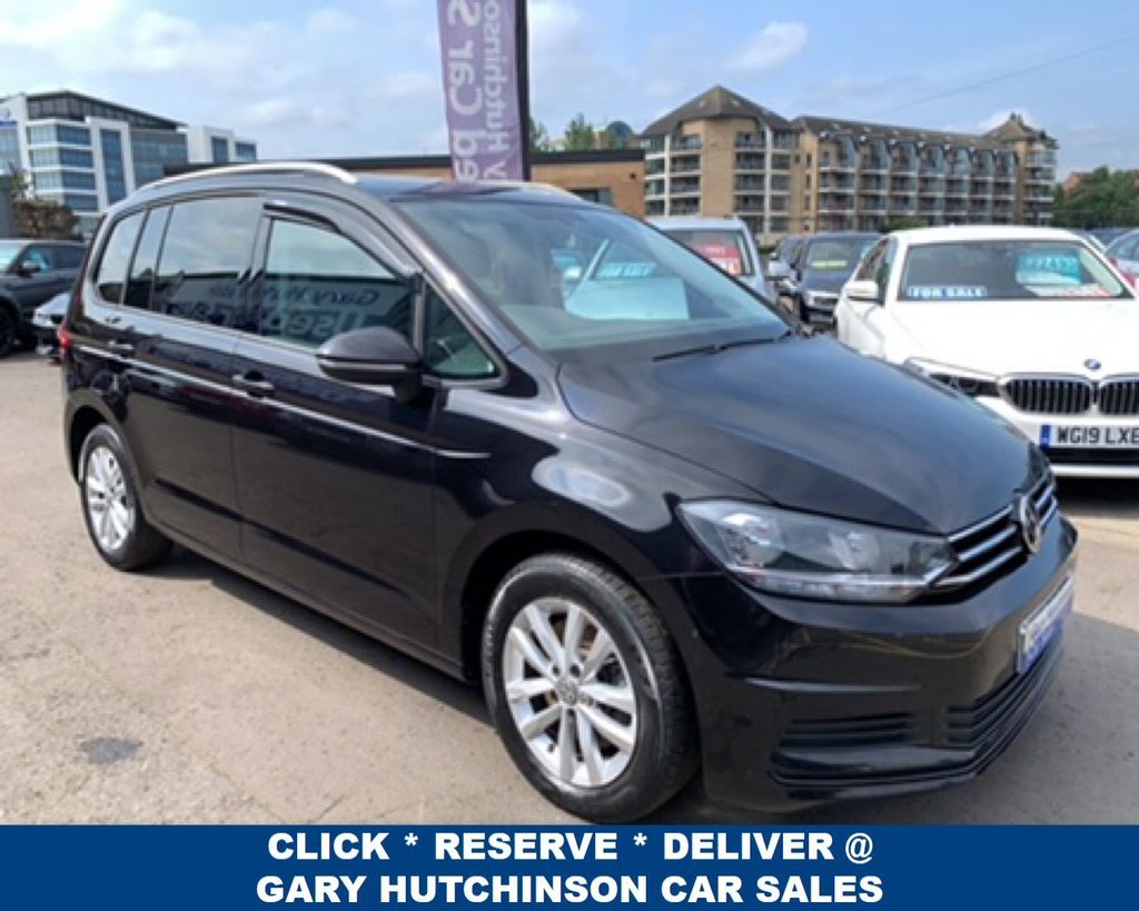 View our VOLKSWAGEN TOURAN
