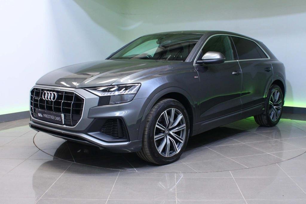 View our AUDI Q8