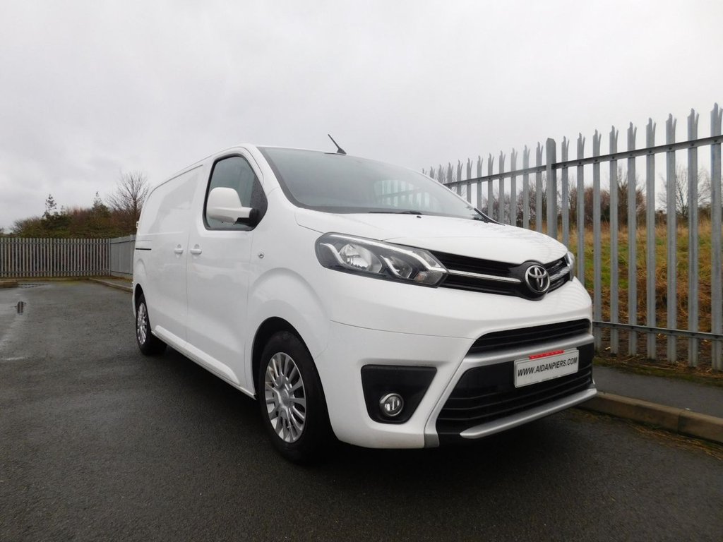 View our TOYOTA PROACE