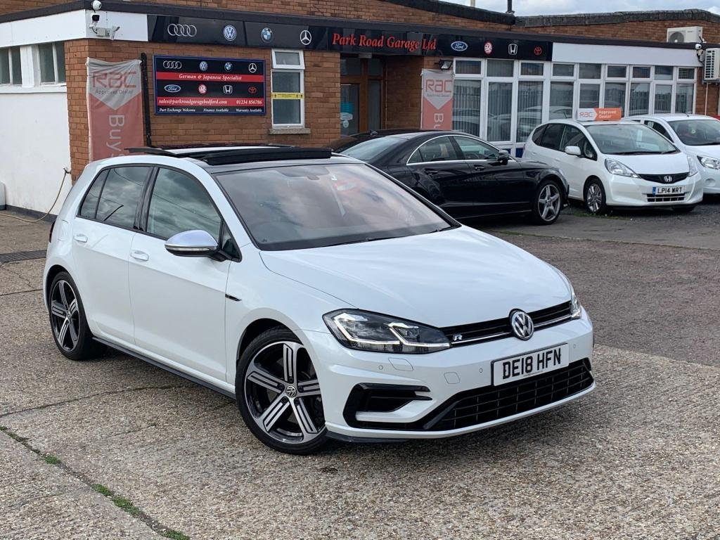 View our VOLKSWAGEN GOLF