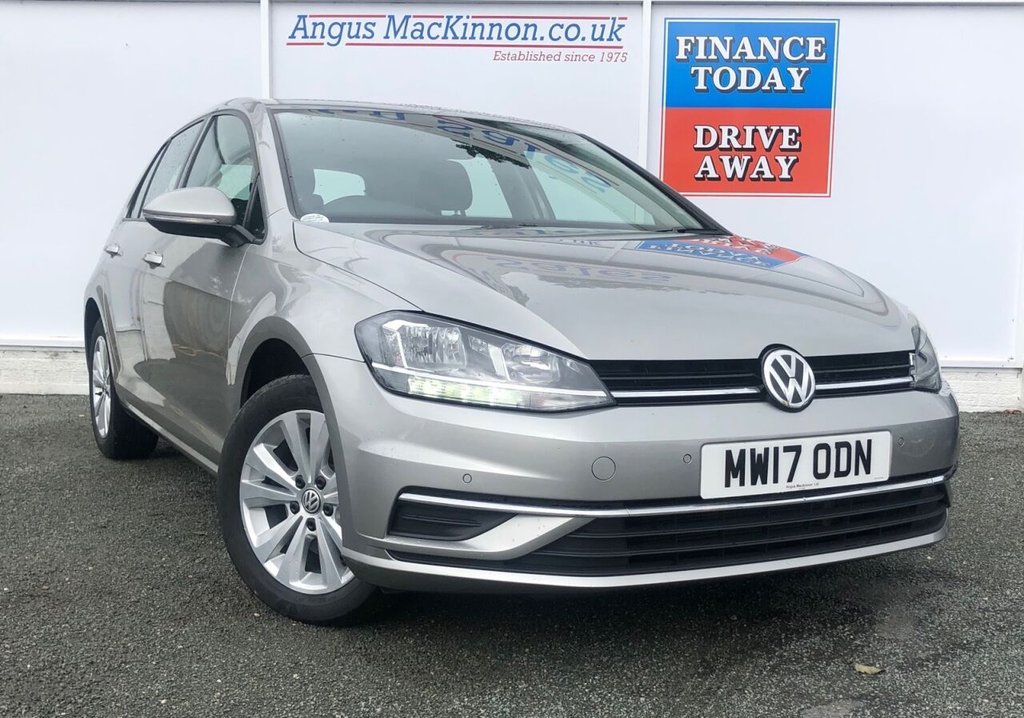 View our VOLKSWAGEN GOLF
