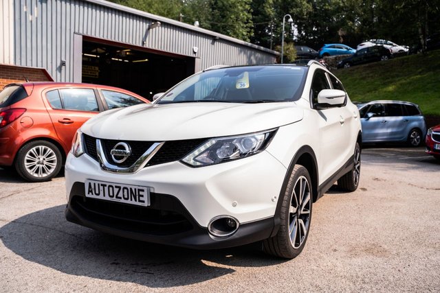View our NISSAN QASHQAI