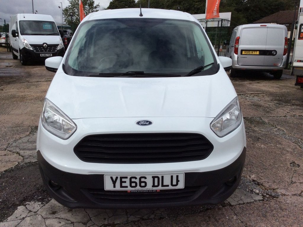 View our FORD TRANSIT COURIER