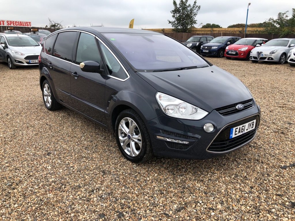 View our FORD S-MAX