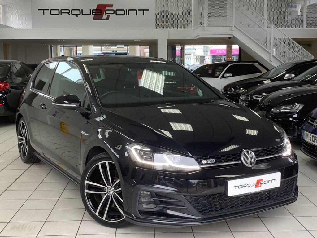 View our VOLKSWAGEN GOLF