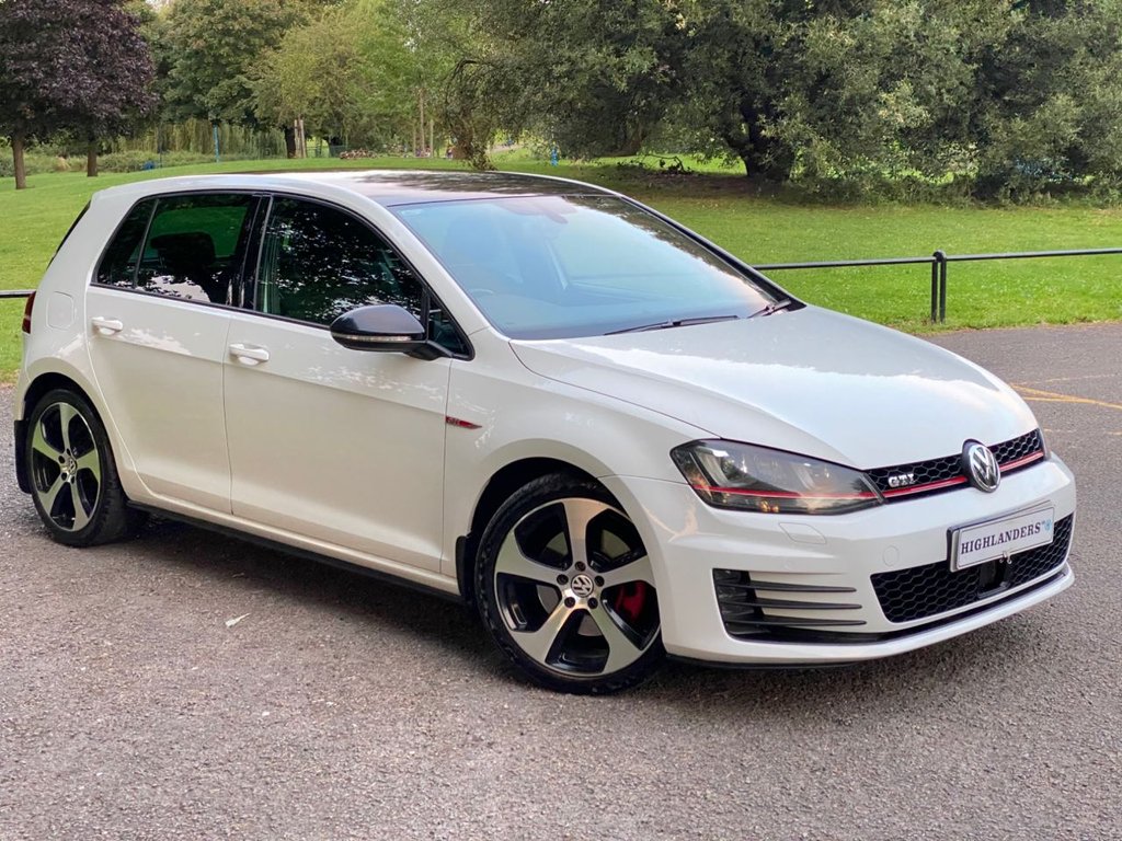View our VOLKSWAGEN GOLF