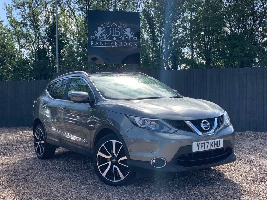 View our NISSAN QASHQAI
