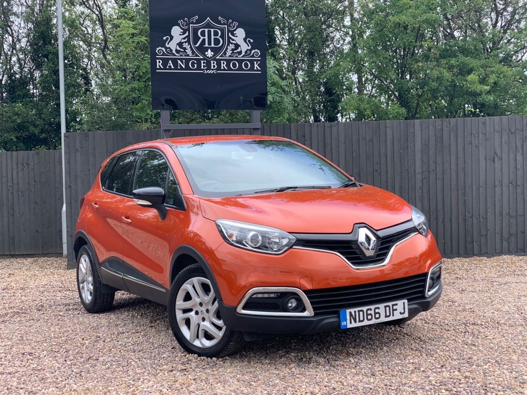 View our RENAULT CAPTUR