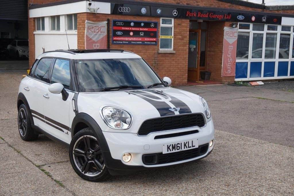 View our MINI COUNTRYMAN