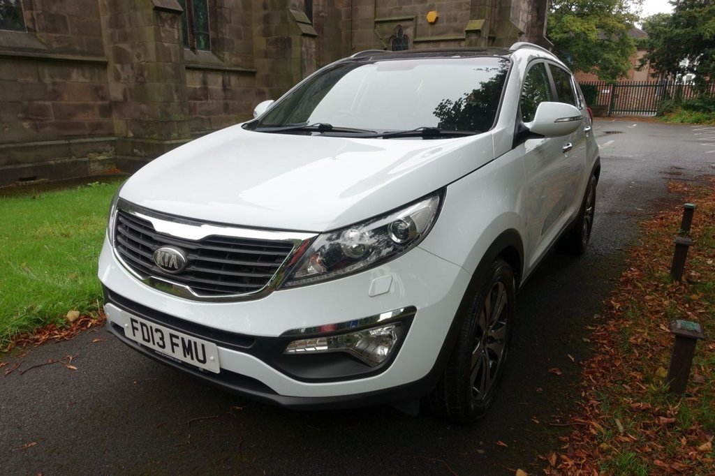 View our KIA SPORTAGE