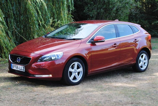 2016 66 Volvo V40 2.0 D2 SE 5d 118 BHP