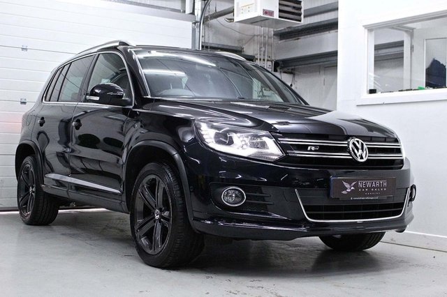 2015 65 Volkswagen Tiguan 2.0 R LINE TDI BLUEMOTION TECH 4MOTION DSG 5d 148 BHP