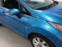 USED 2010 10 FORD FIESTA 1.4 ZETEC 16V 5d 96 BHP * VERY LOW MILES * AUTOMATIC * 10 SERVICE STAMPS *