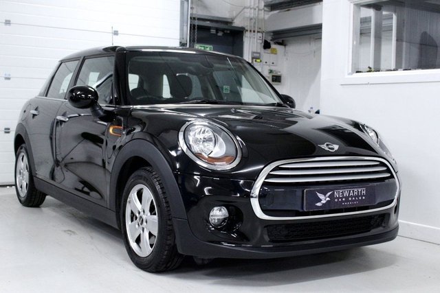 2014 64 MINI Hatch Cooper 1.5 COOPER D 5d 114 BHP