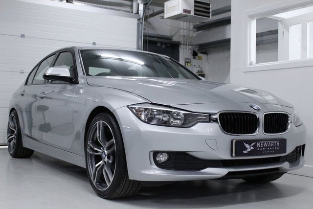 2012 12 BMW 3 Series 2.0 320D EFFICIENTDYNAMICS 4d 161 BHP