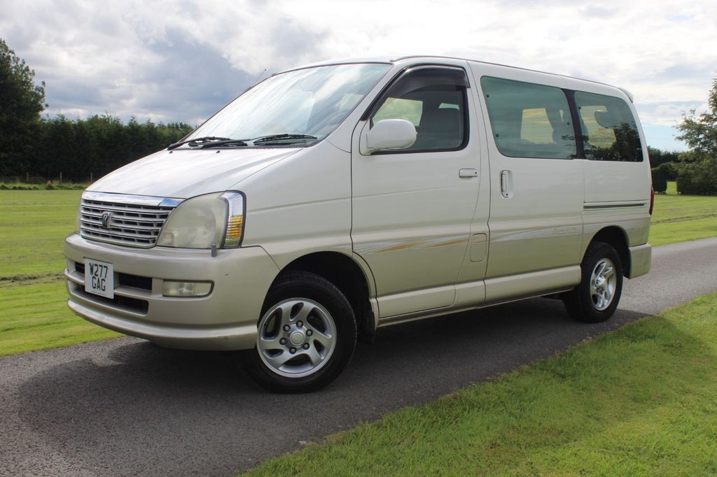 View our TOYOTA HI-ACE