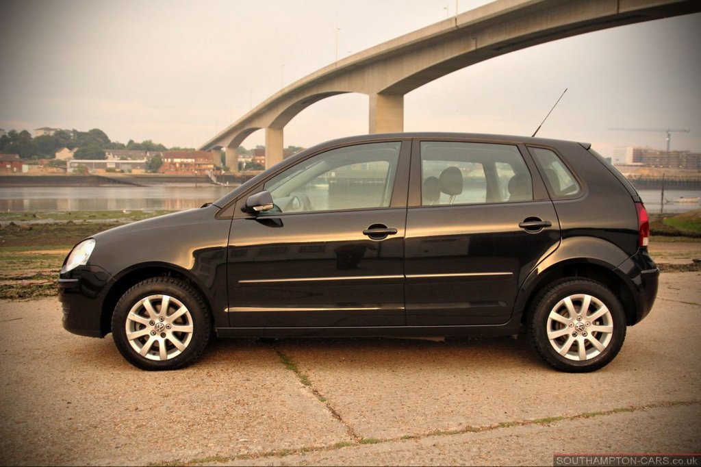View our VOLKSWAGEN POLO