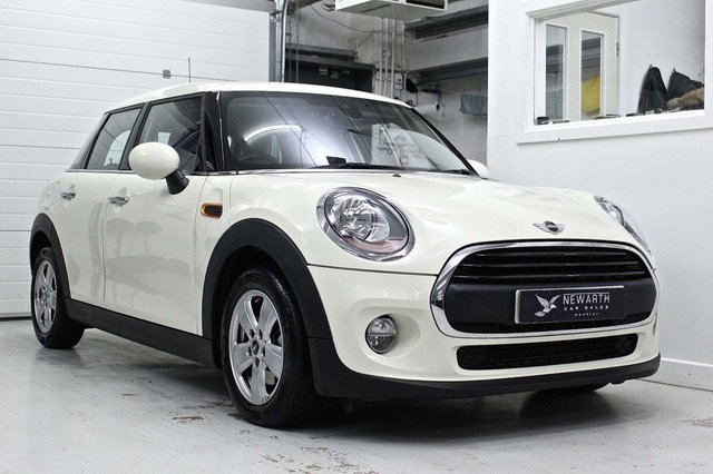 2016 16 MINI Hatch One 1.2 ONE 5d 101 BHP