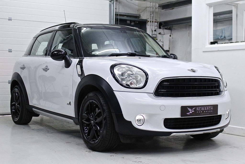 View our MINI COUNTRYMAN
