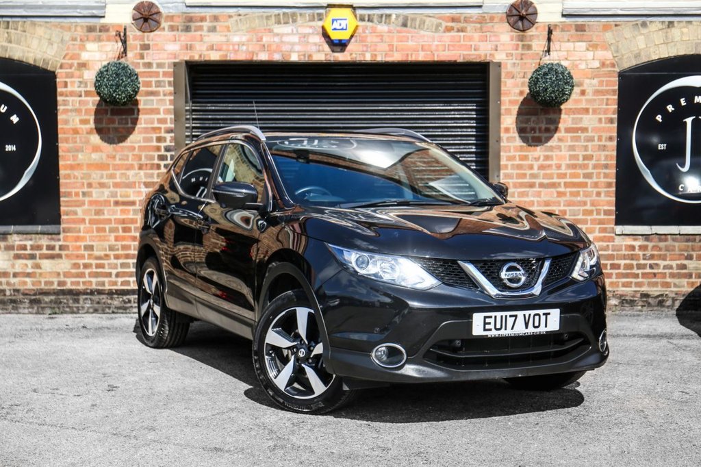View our NISSAN QASHQAI