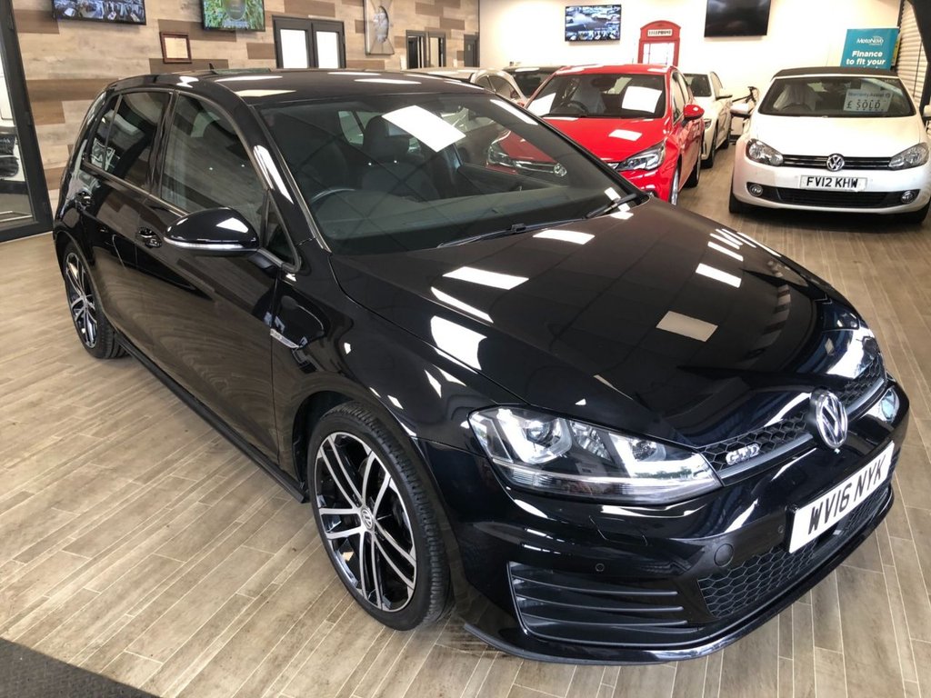 View our VOLKSWAGEN GOLF