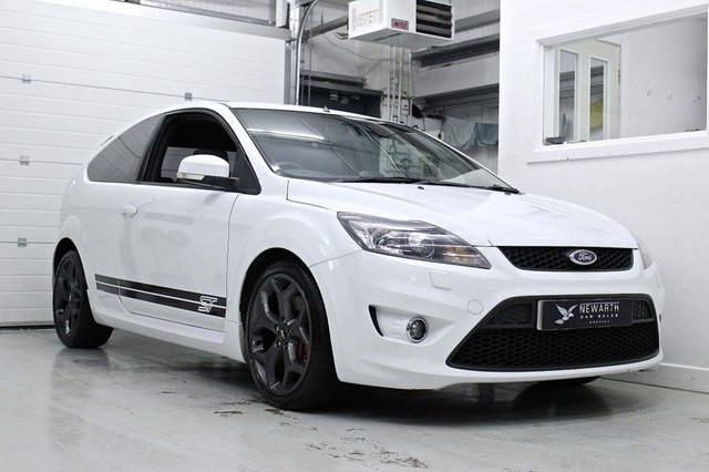2009 09 Ford Focus 2.5 ST-2 3d 223 BHP