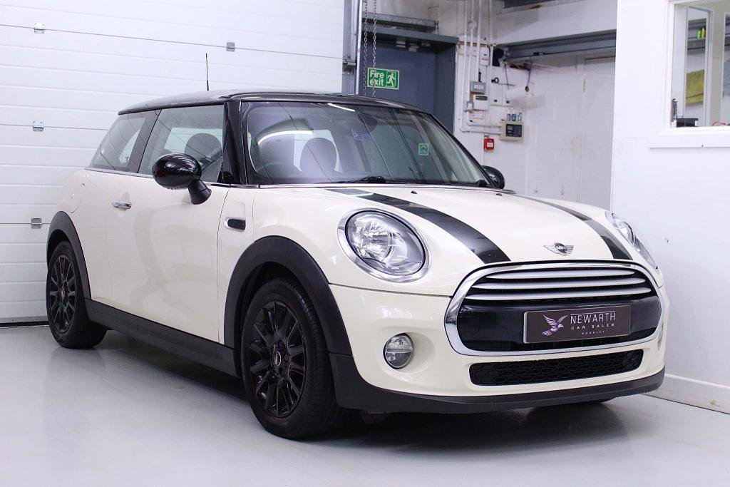 View our MINI HATCH COOPER