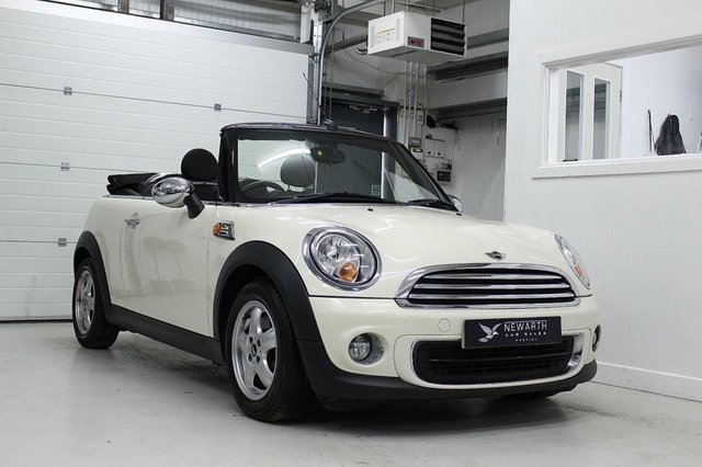 2011 11 MINI Convertible 1.6 ONE 2d 98 BHP