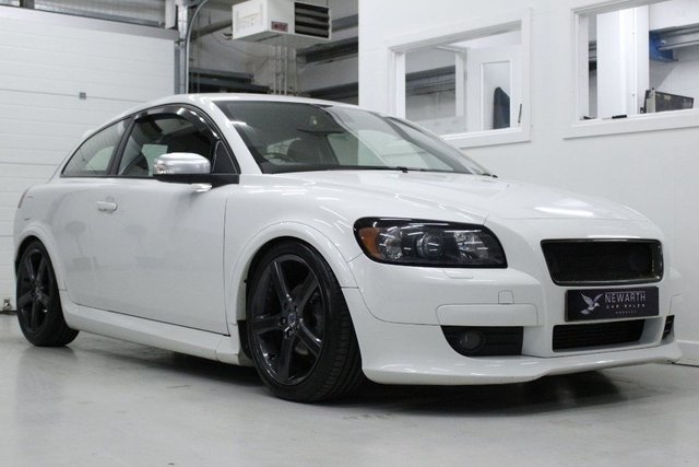 2009 09 Volvo C30 2.0 D SE SPORT 3d 135 BHP