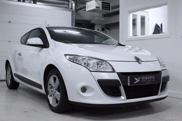 2011 61 Renault Megane 1.4 DYNAMIQUE TOMTOM TCE 3d 130 BHP