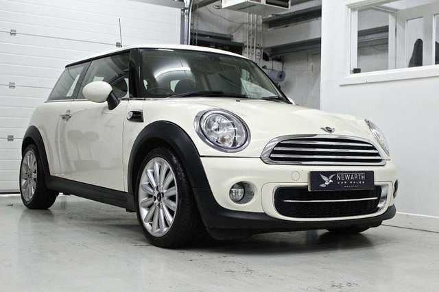 2012 62 MINI Hatch Cooper 2.0 COOPER D 3d 110 BHP