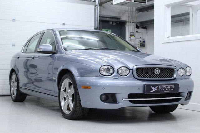 2009 59 Jaguar X-Type 2.0 SE 4d 129 BHP