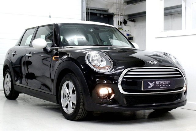 2015 15 MINI Hatch Cooper 1.5 COOPER D 5d 114 BHP