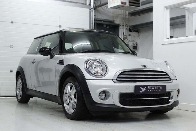 2013 63 MINI Hatch Cooper 1.6 COOPER D 3d 112 BHP