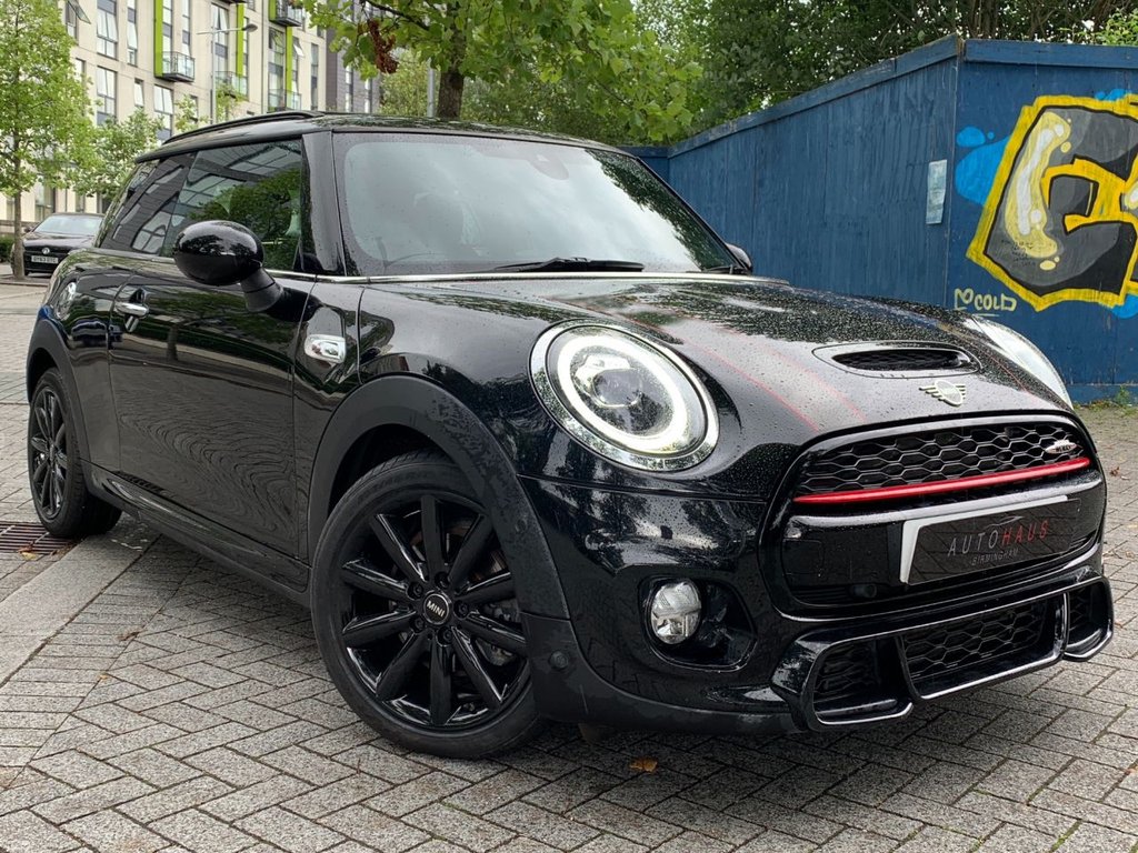 View our MINI HATCH COOPER