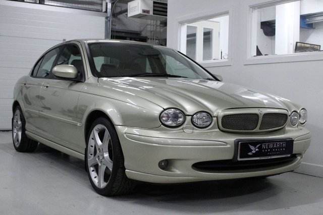 2006 06 Jaguar X-Type 2.1 SPORT TD 4d 152 BHP
