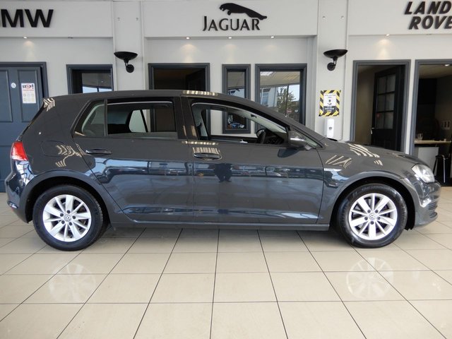 View our VOLKSWAGEN GOLF