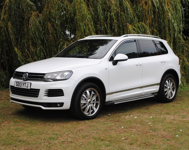 2013 13 Volkswagen Touareg 3.0 V6 R-LINE TDI BLUEMOTION TECHNOLOGY 5d 242 BHP