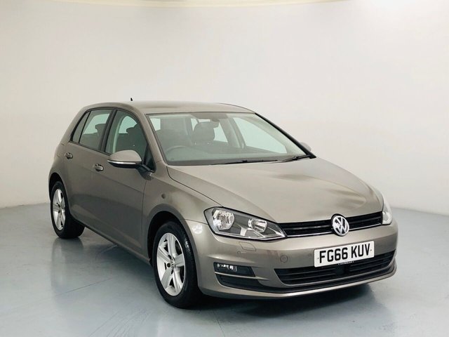 View our VOLKSWAGEN GOLF