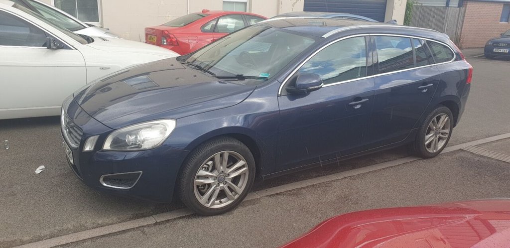 View our VOLVO V60