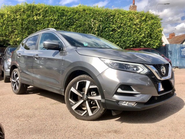 View our NISSAN QASHQAI
