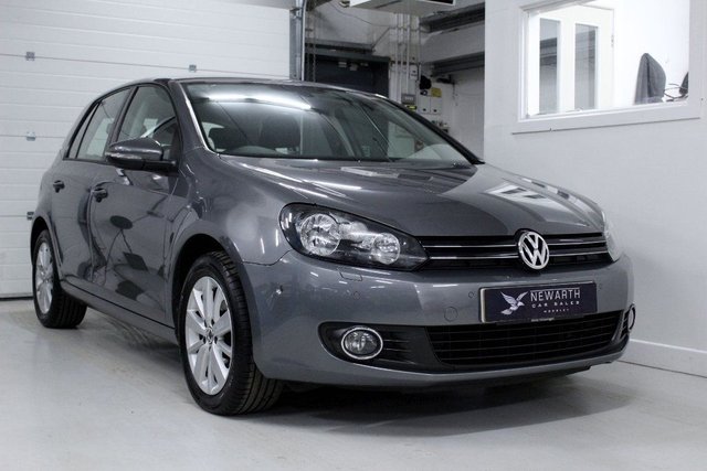 2026 12 Volkswagen Golf 