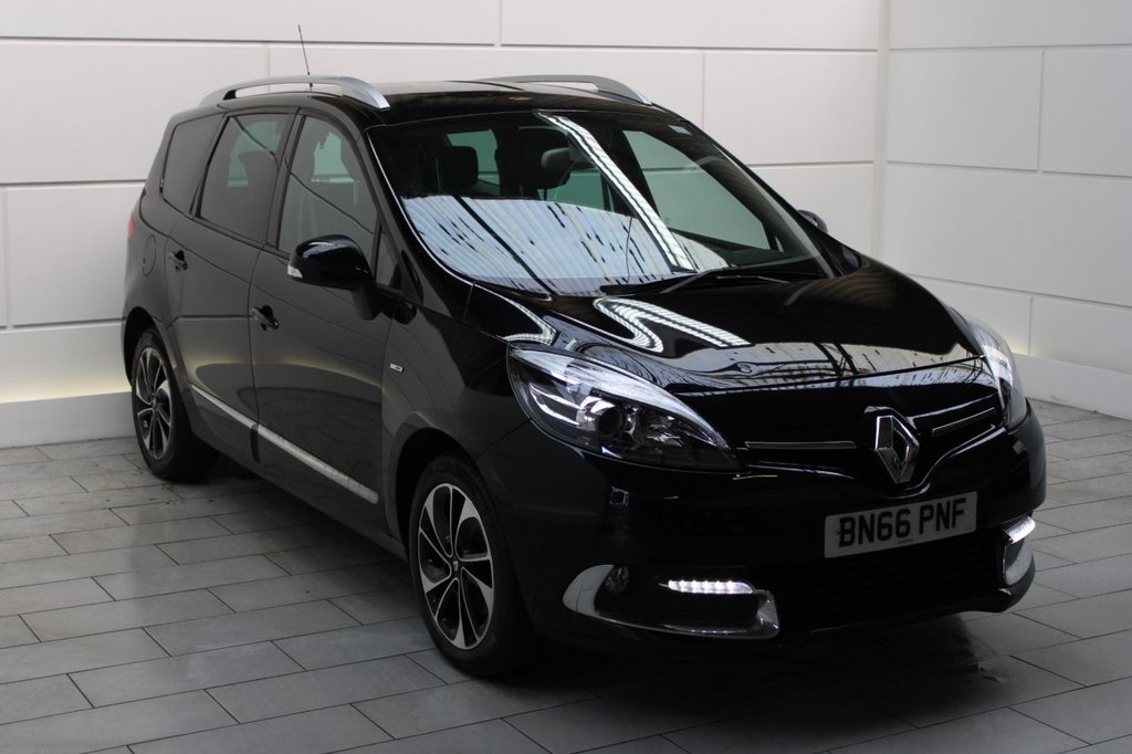 View our RENAULT GRAND SCENIC