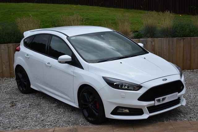 2015 65 Ford Focus 2.0 ST-3 5d 247 BHP