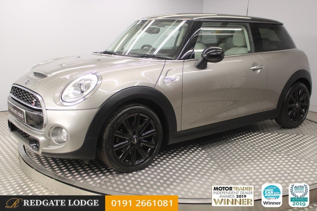 View our MINI HATCH COOPER