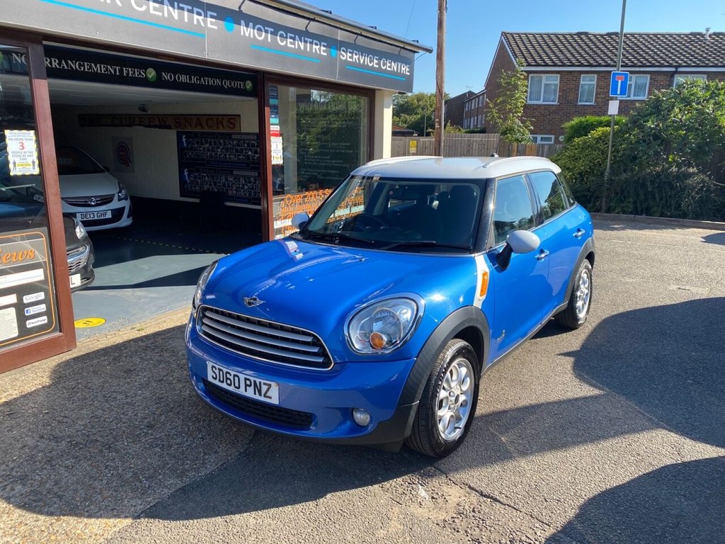 View our MINI COUNTRYMAN