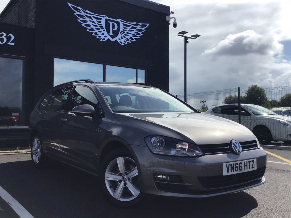 View our VOLKSWAGEN GOLF
