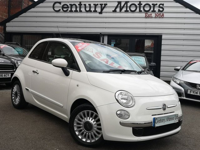 2011 61 Fiat 500 1.2 LOUNGE 3d + PANORAMIC SUNROOF